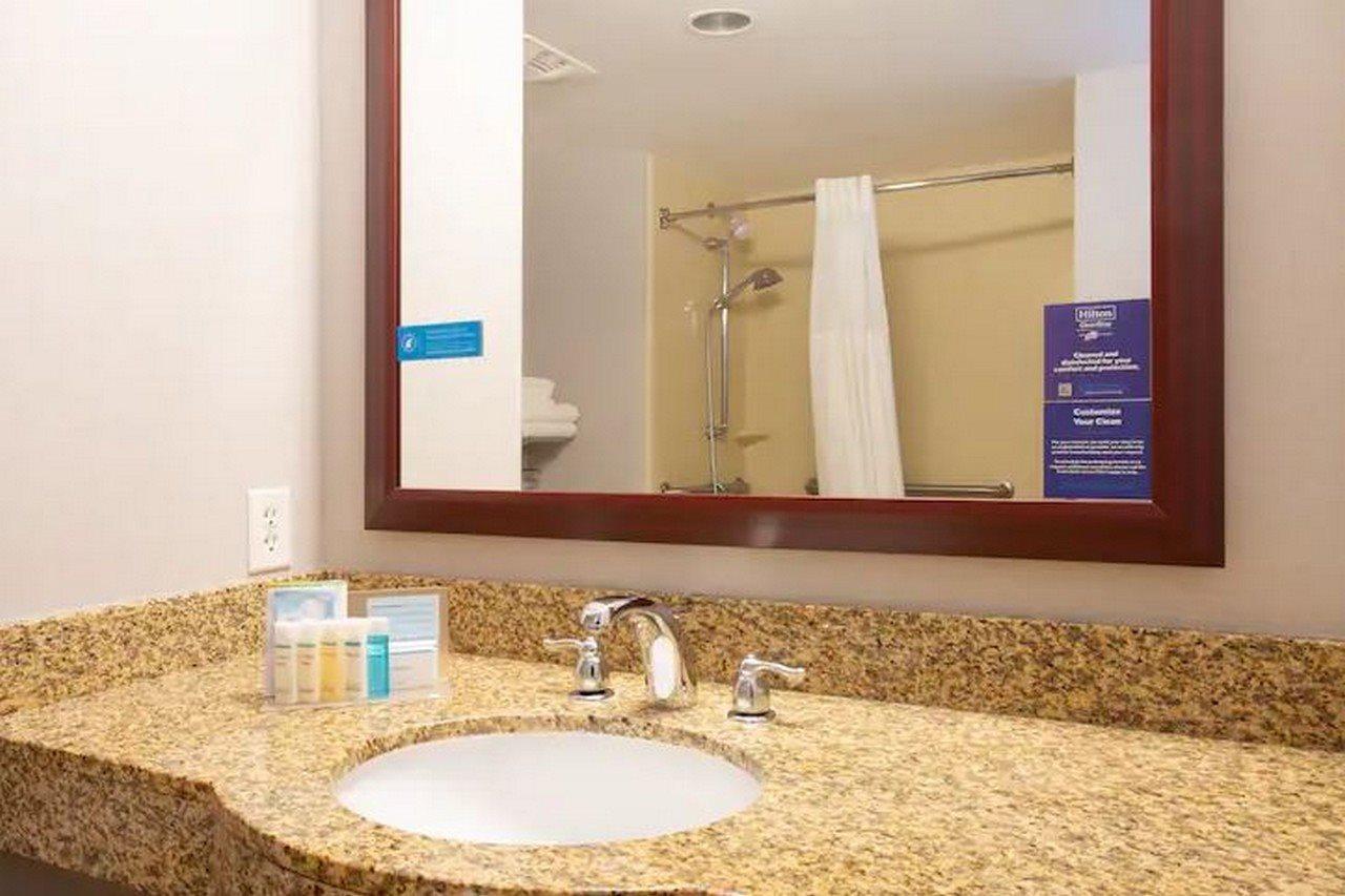 Hampton Inn Watertown Eksteriør billede