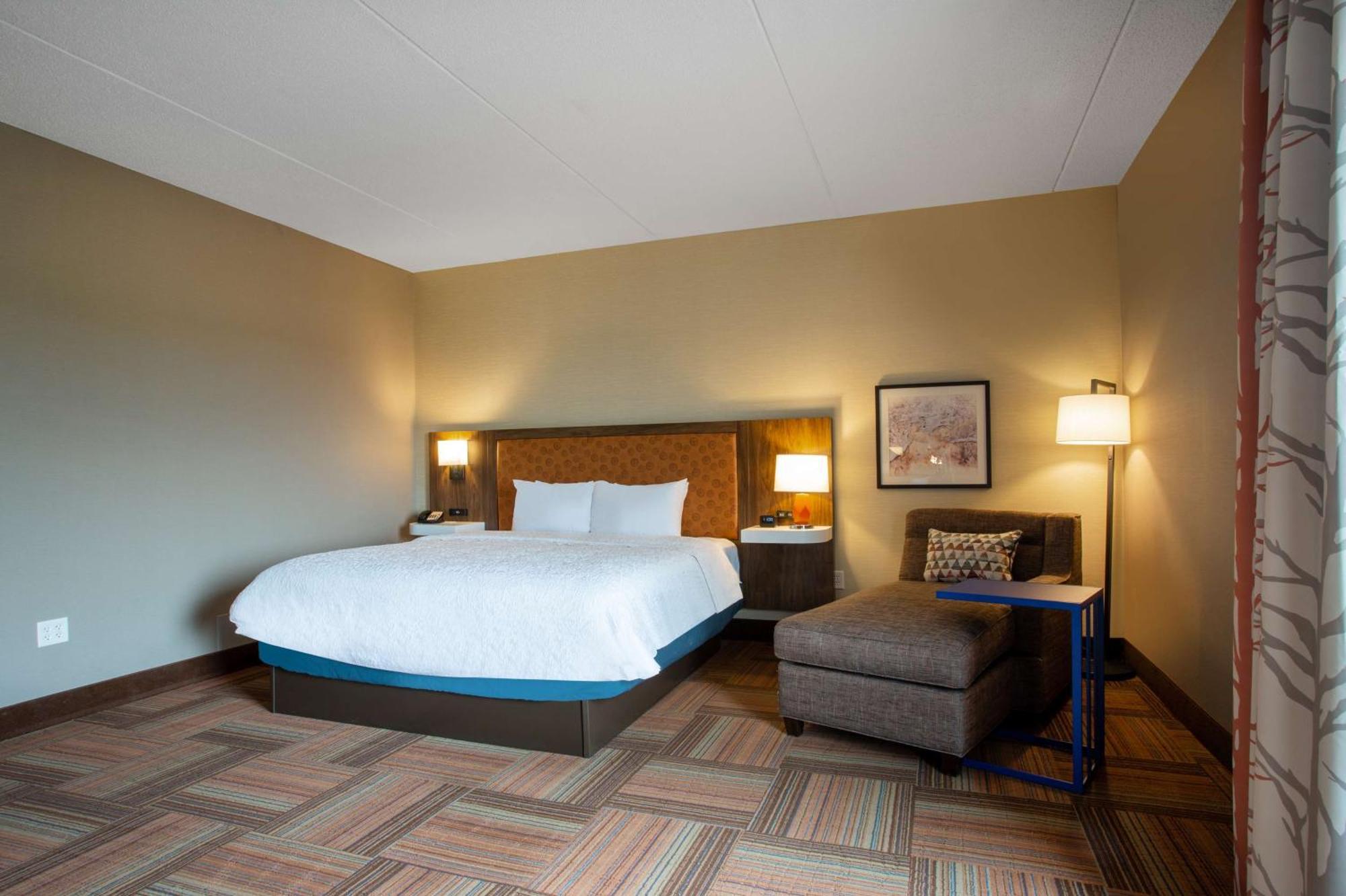 Hampton Inn Watertown Eksteriør billede