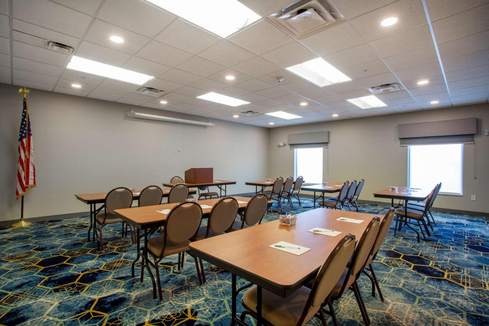 Hampton Inn Watertown Eksteriør billede