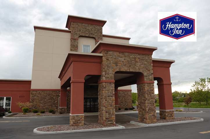 Hampton Inn Watertown Eksteriør billede